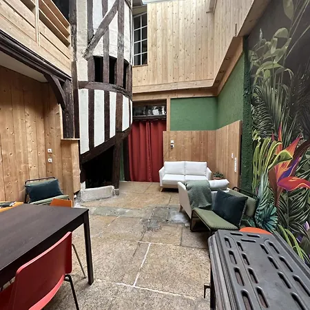 Dans Maison Originale En Centre Guest house Troyes