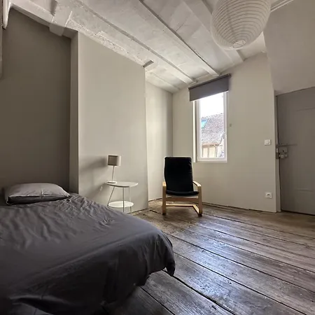 Dans Maison Originale En Centre
