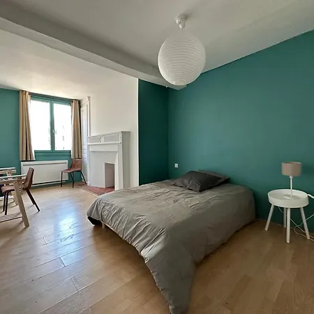 Dans Maison Originale En Centre